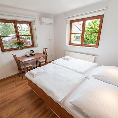 Penzion Leknin Třeboň Exterior foto