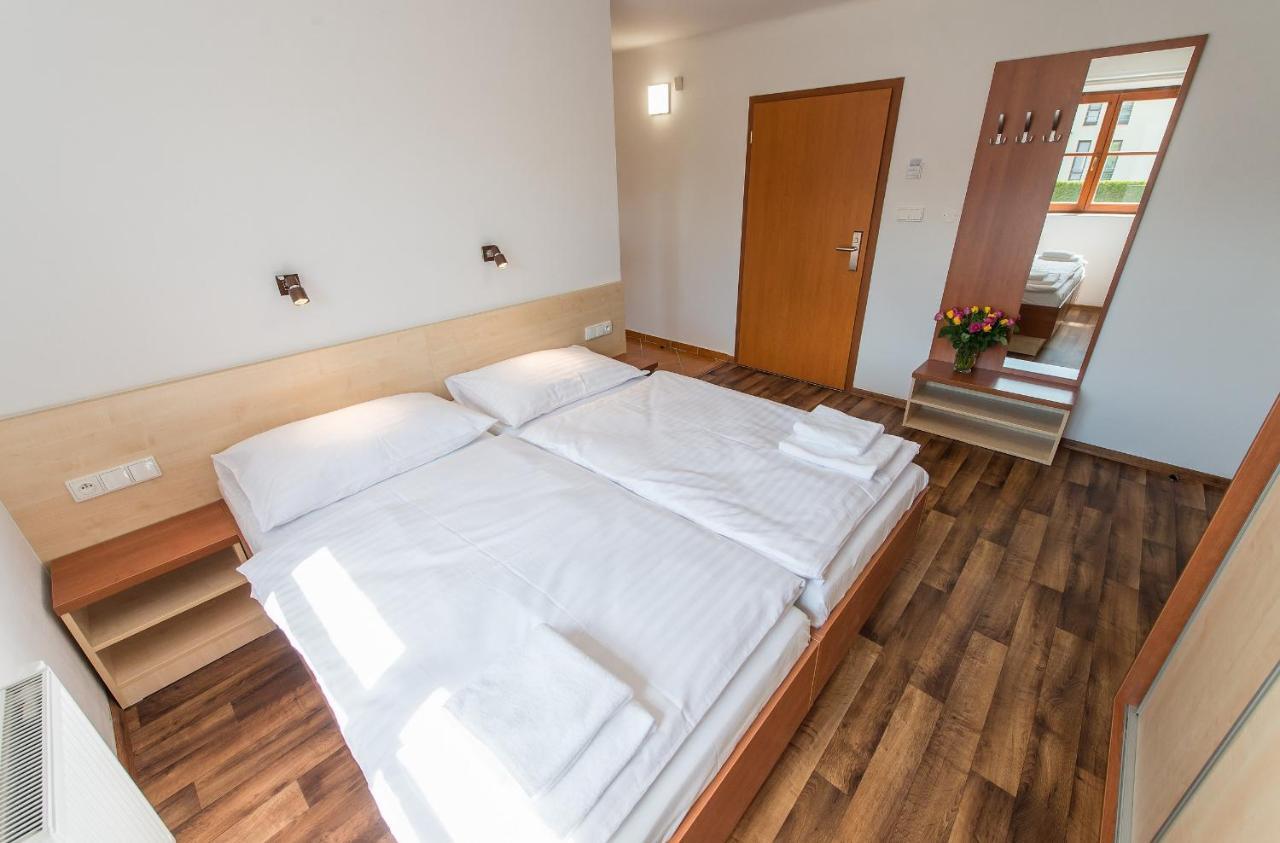 Penzion Leknin Třeboň Exterior foto