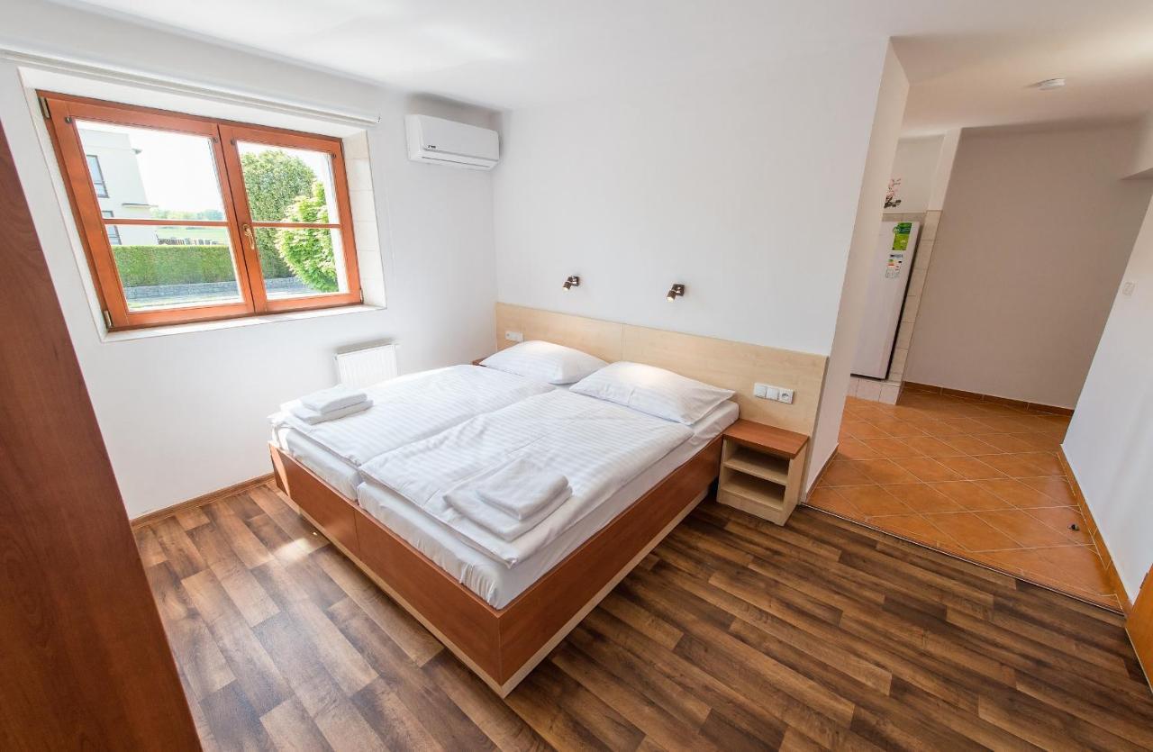 Penzion Leknin Třeboň Exterior foto