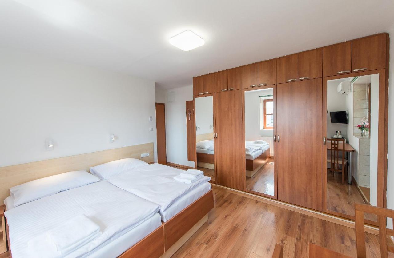 Penzion Leknin Třeboň Exterior foto