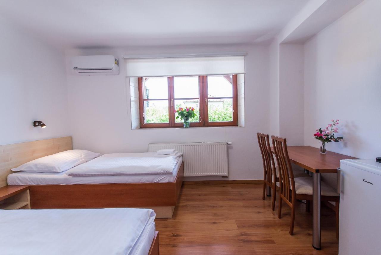 Penzion Leknin Třeboň Exterior foto