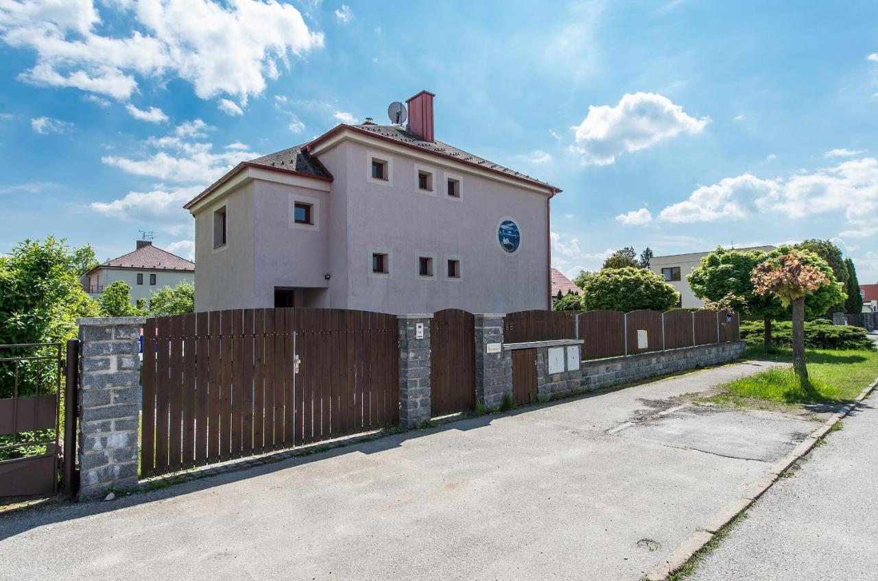 Penzion Leknin Třeboň Exterior foto