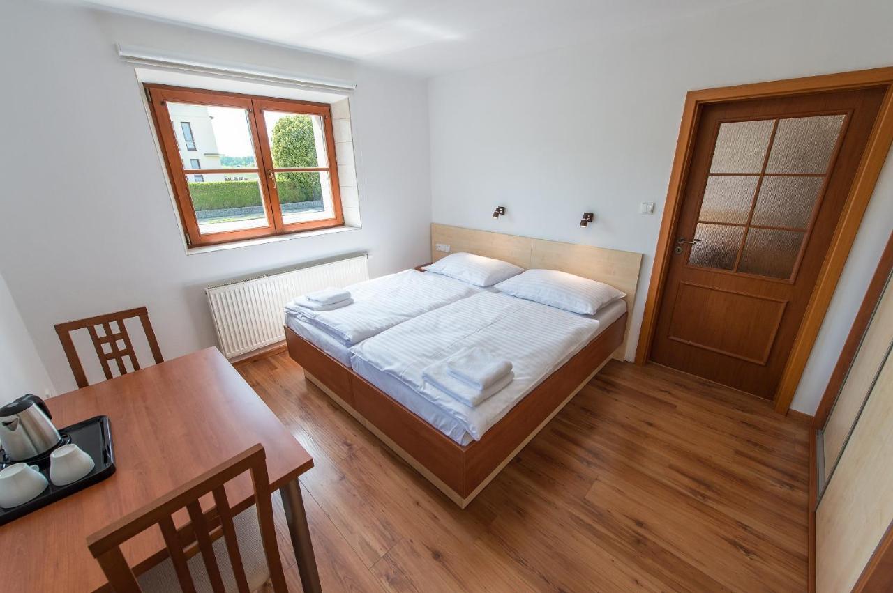 Penzion Leknin Třeboň Exterior foto