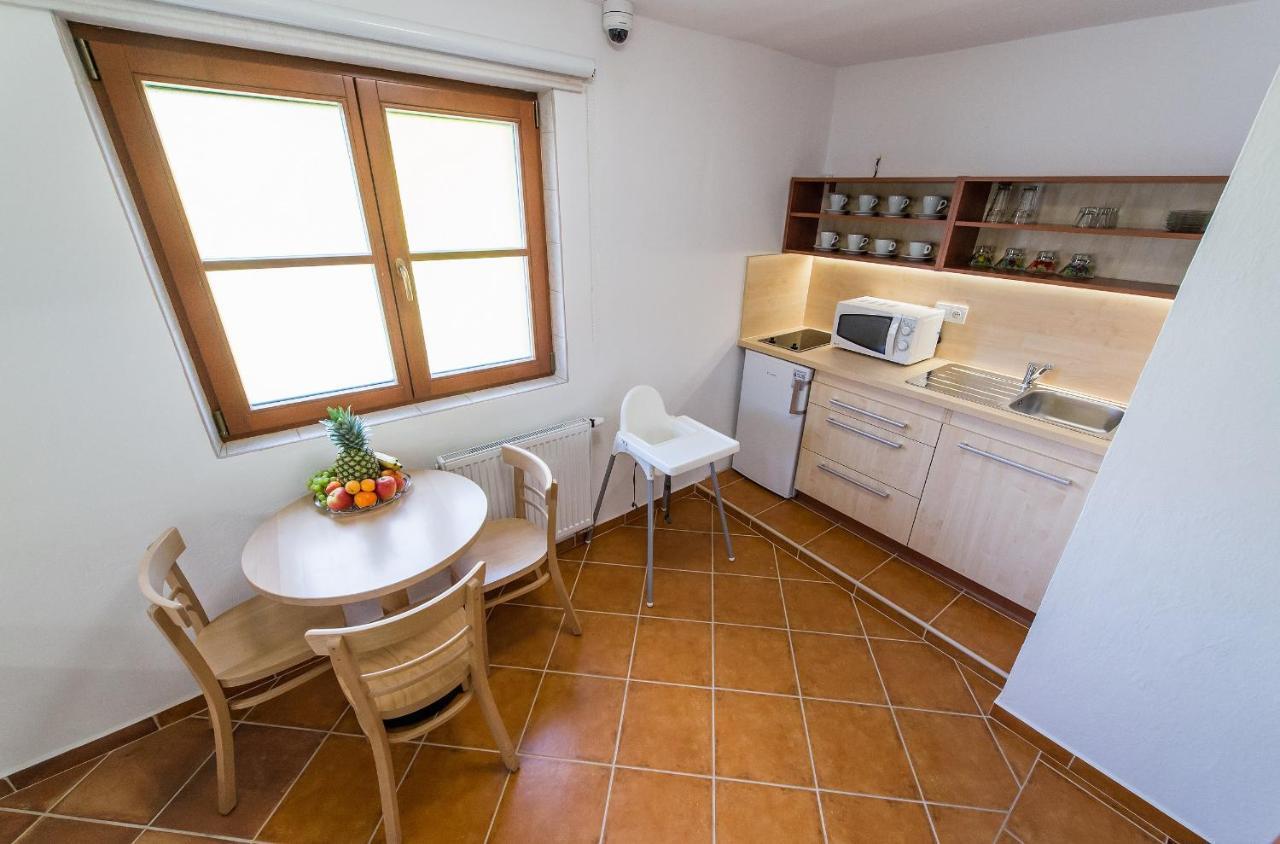Penzion Leknin Třeboň Exterior foto